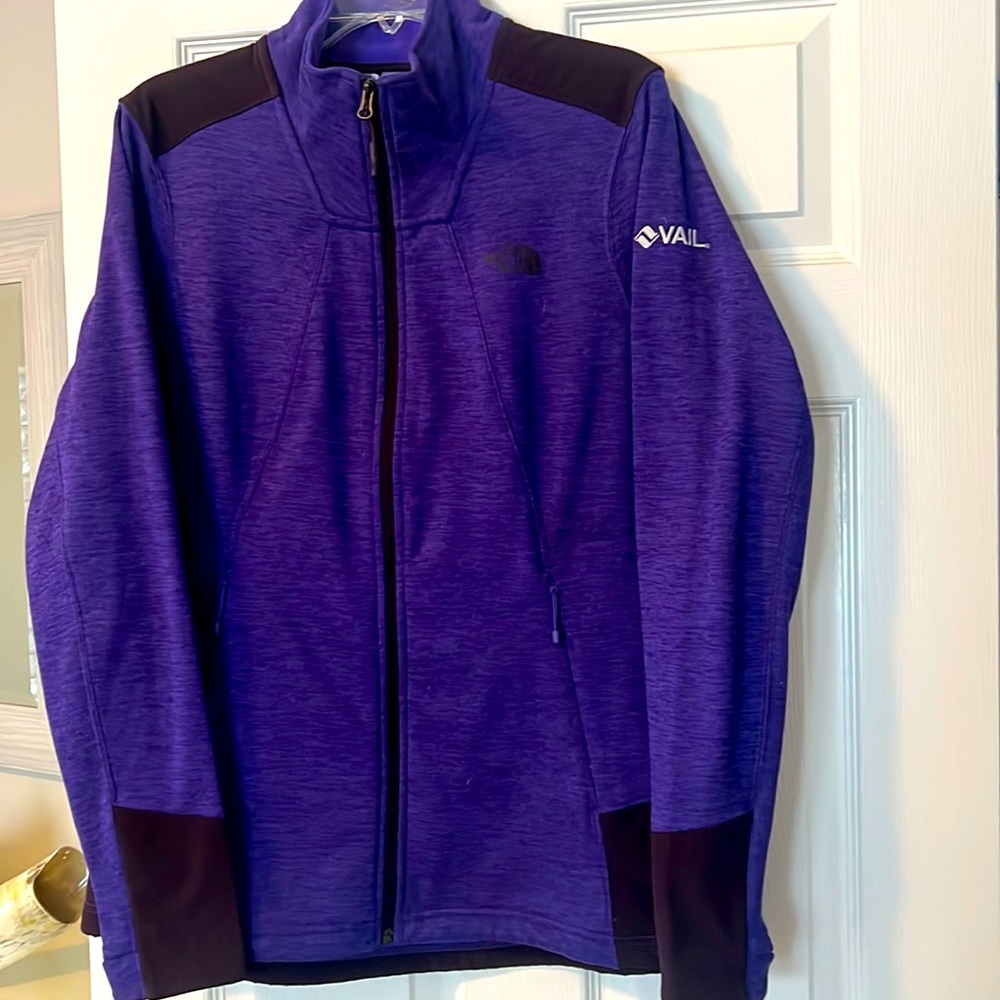 NWOT the North Face Vail purple fleece! Size XL.